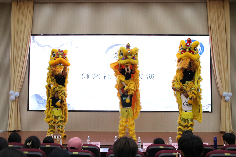 狮艺社表演开场.jpg